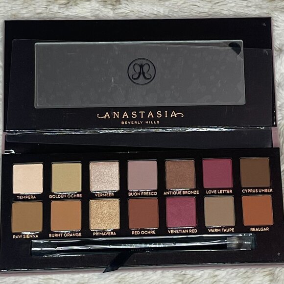 Anastasia Modern Renaissance Eyeshadow Palette - New without box - Picture 3 of 3